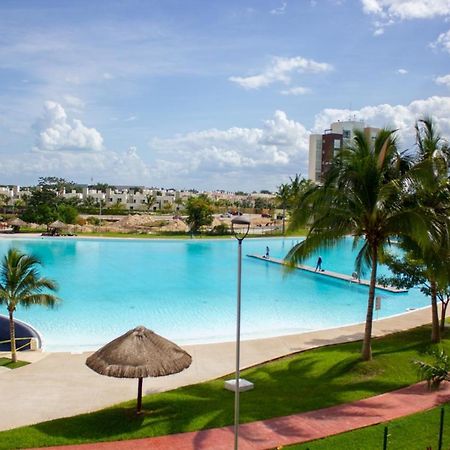 Departamento En Cancun Con 7 Albercas Tipo Playa Y Laguna Extérieur photo